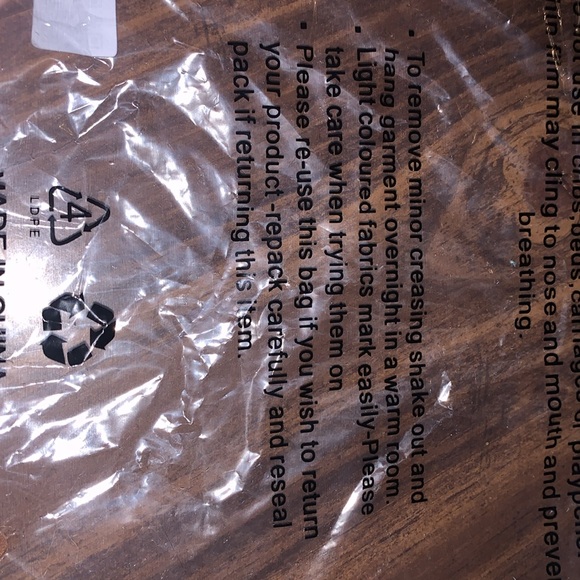 Lace trim Cami top. - Picture 6 of 6